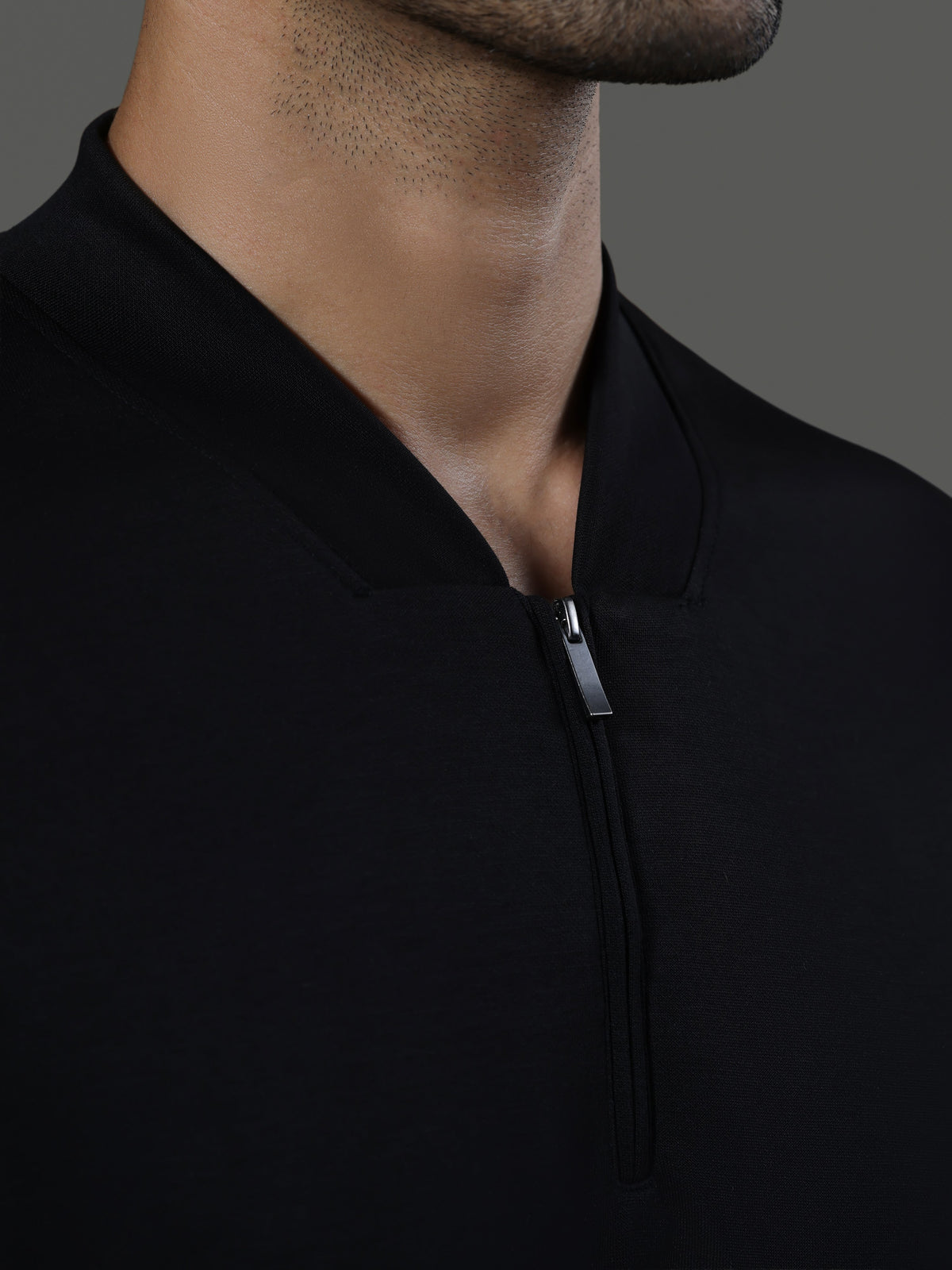 after-hours-henley-neck-zip-short-sleeves-obsidian image 3 - After Hours Henley Neck Zip Short Sleeves - Obsidian