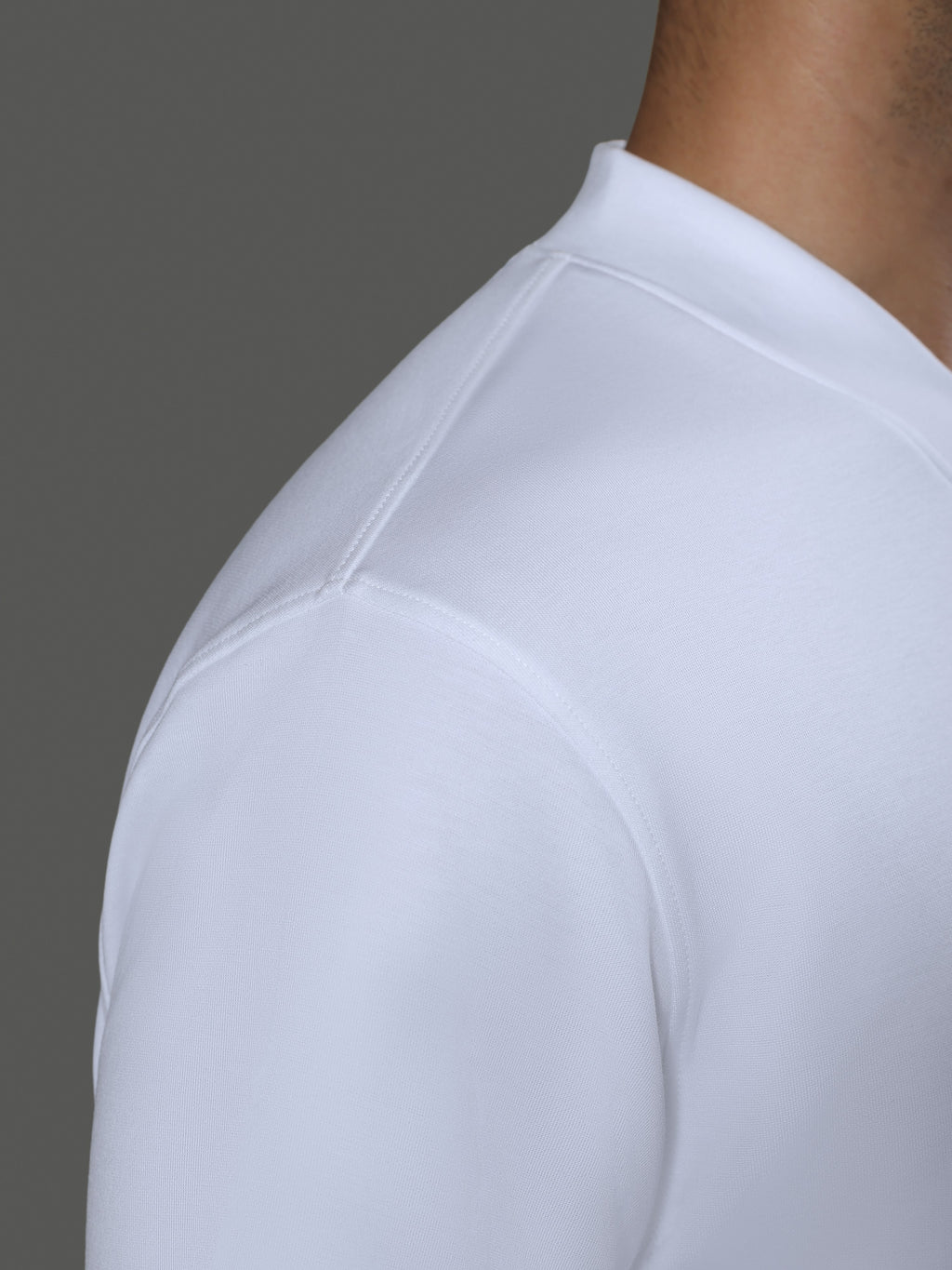 after-hours-henley-neck-zip-short-sleeves-porcelain image 5 - After Hours Henley Neck Zip Short Sleeves - Porcelain
