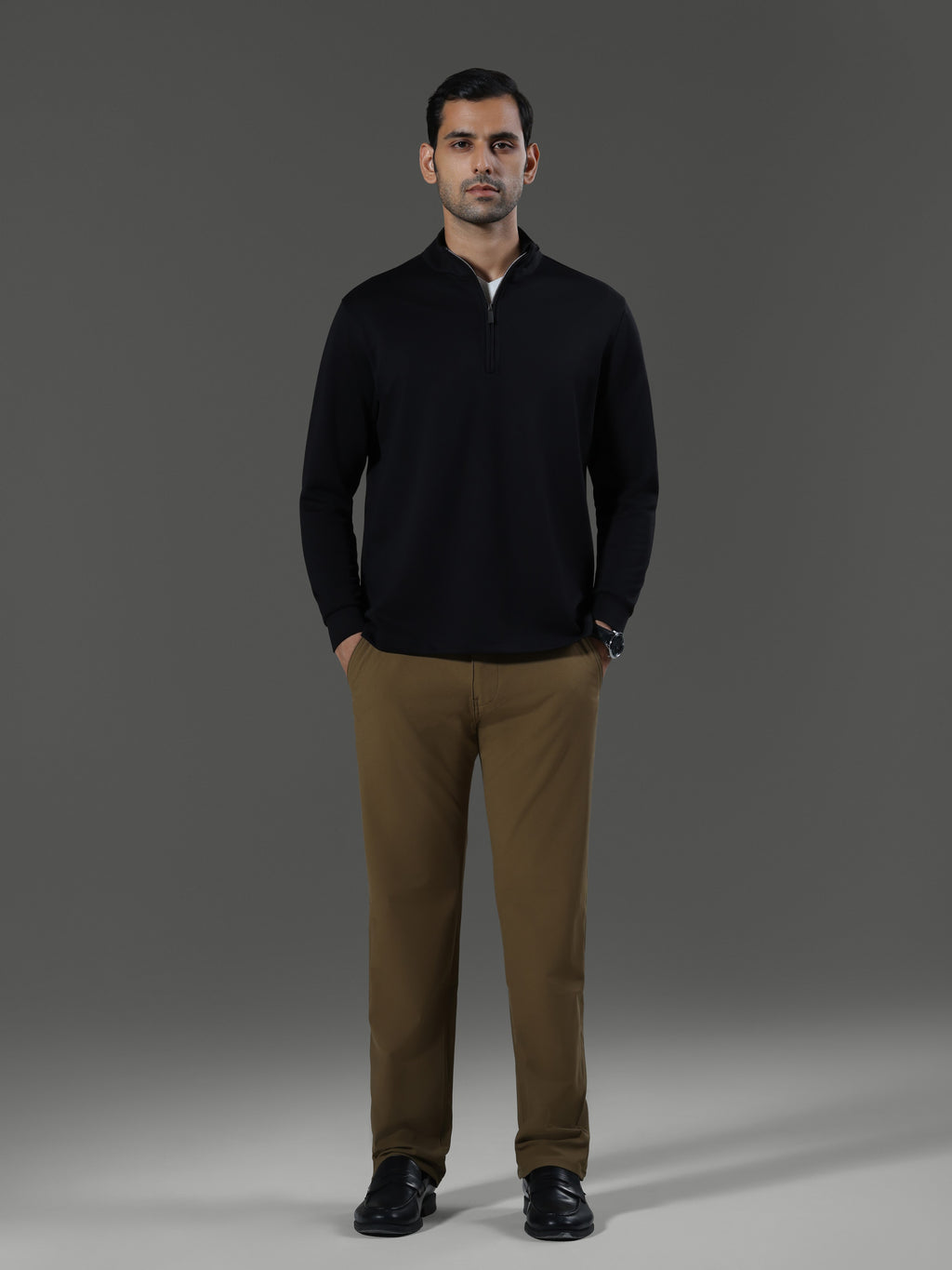 after-hours-high-neck-zip-long-sleeves-obsidian image 2 - After Hours 1/4 Zip Neck Long Sleeves - Obsidian