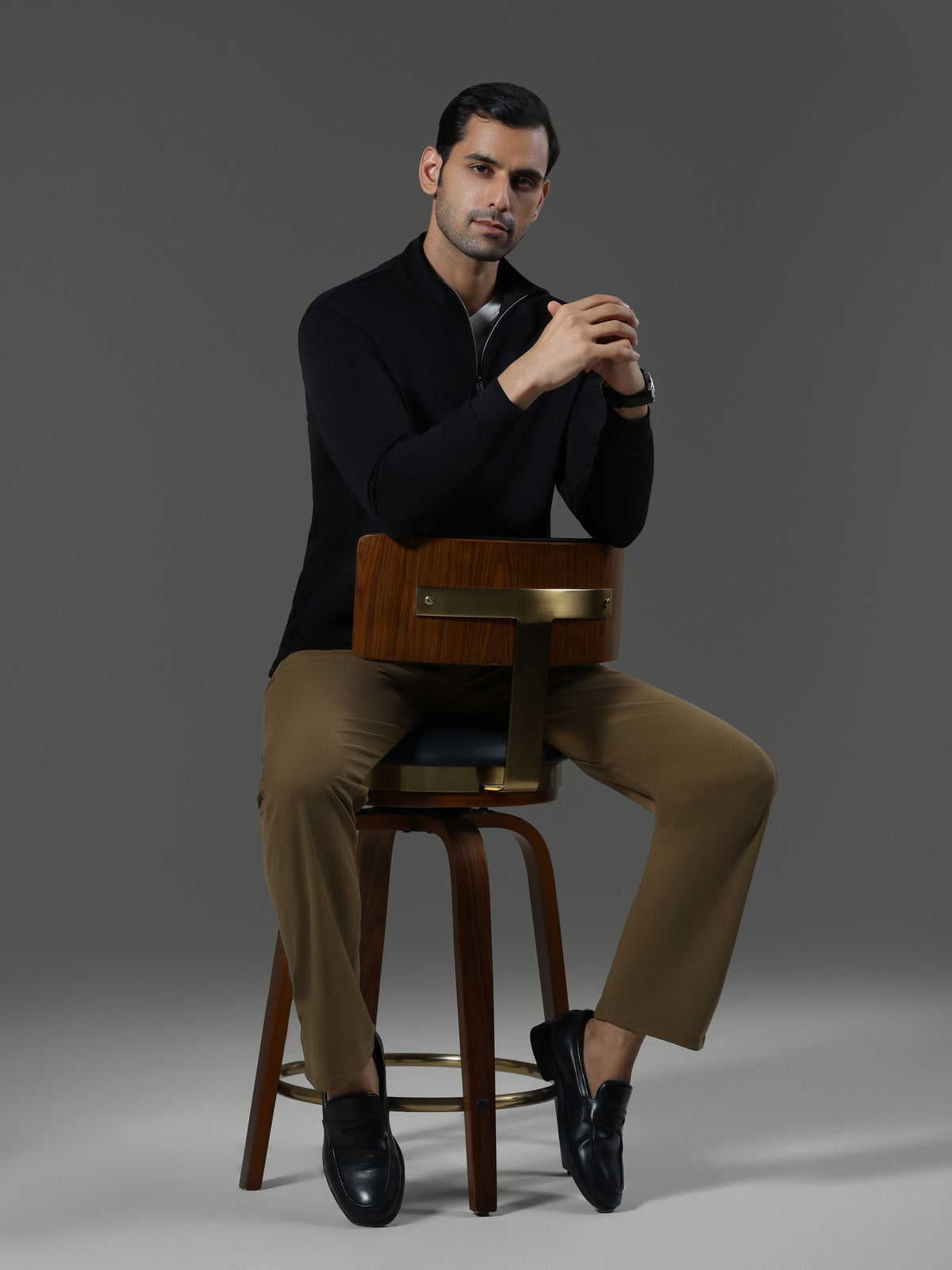 after-hours-high-neck-zip-long-sleeves-obsidian image 5 - After Hours 1/4 Zip Neck Long Sleeves - Obsidian