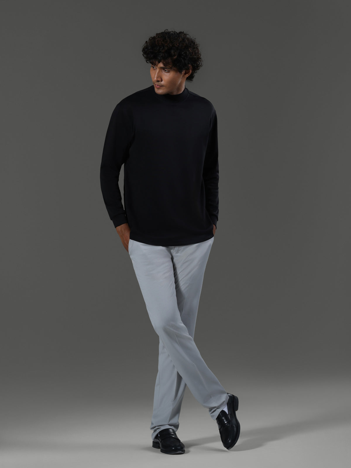 after-hours-mock-neck-long-sleeves-obsidian image 2 - After Hours Mock Neck Long Sleeves - Obsidian