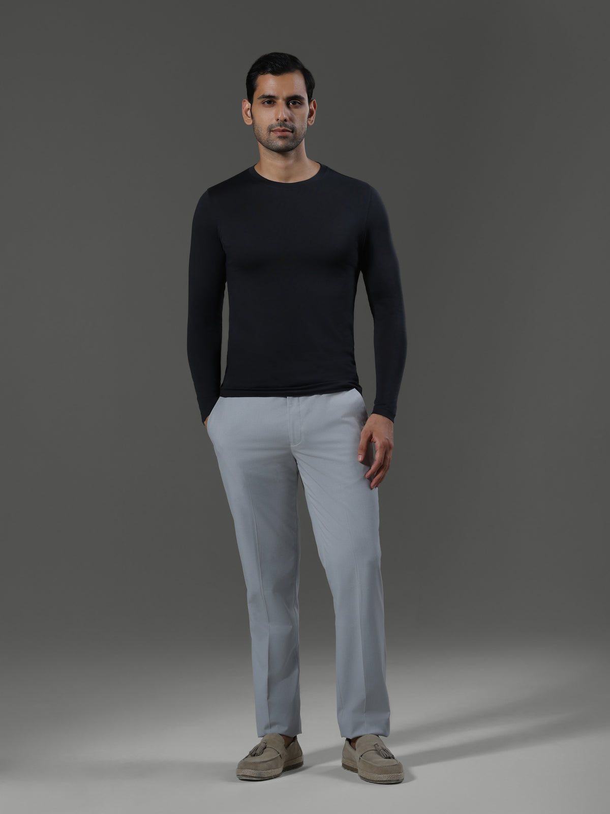 baseline-crew-neck-long-sleeves-slate image 2 - Baseline Crew Neck Long Sleeves - Slate