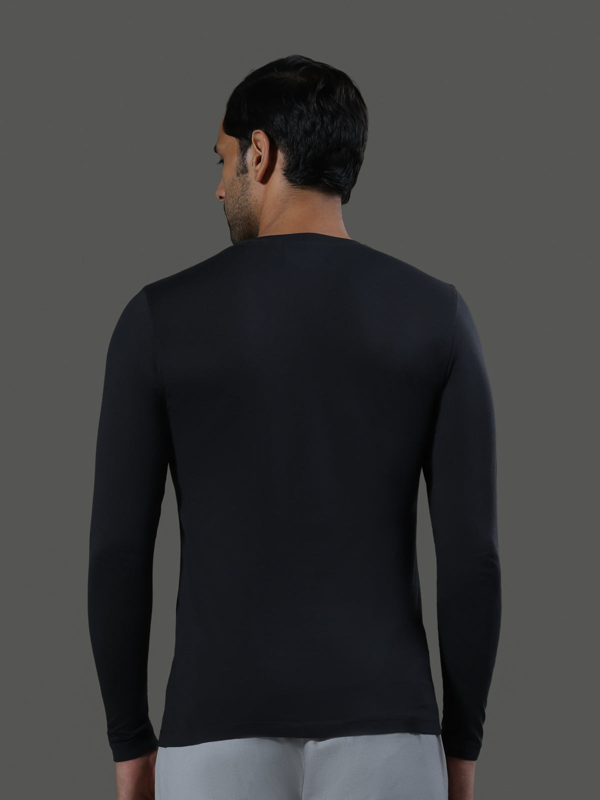 baseline-crew-neck-long-sleeves-slate image 6 - Baseline Crew Neck Long Sleeves - Slate