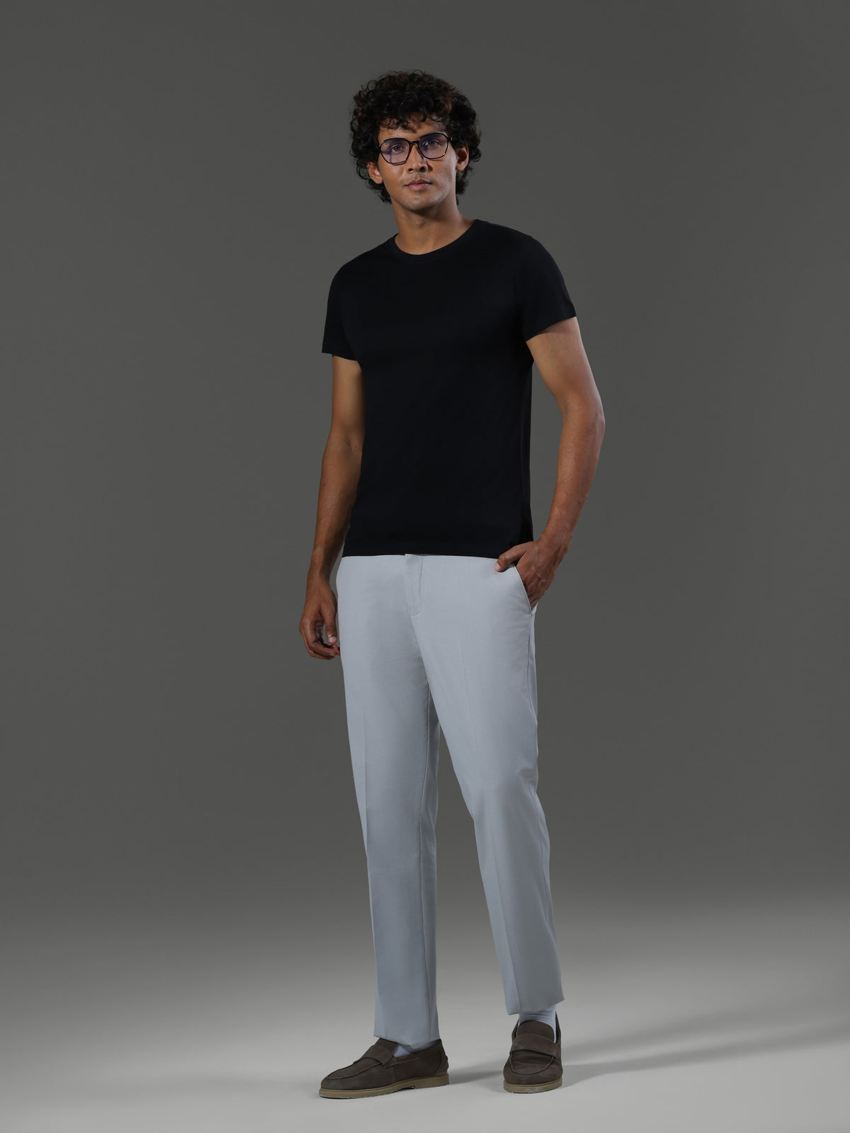 baseline-crew-neck-short-sleeves-obsidian image 2 - Baseline Crew Neck Short Sleeves - Obsidian