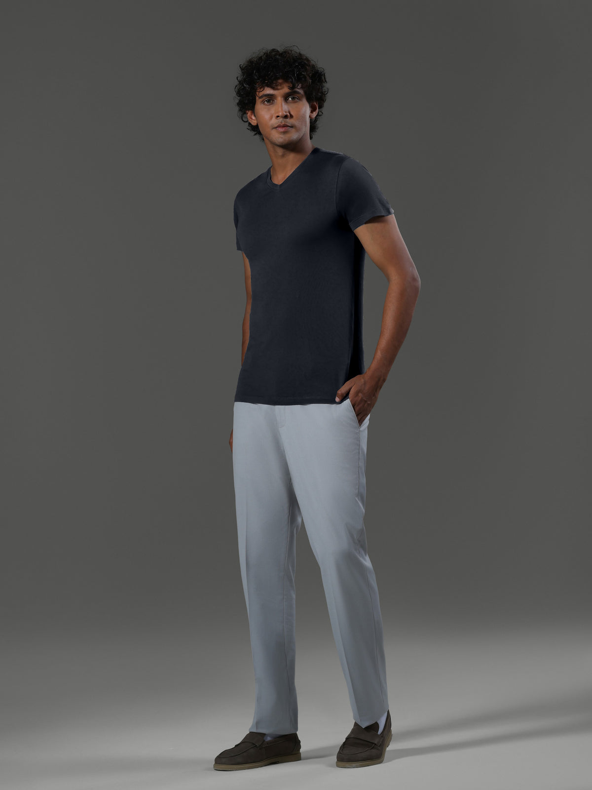 baseline-v-neck-short-sleeves-slate image 2 - Baseline V-Neck Short Sleeves - Slate