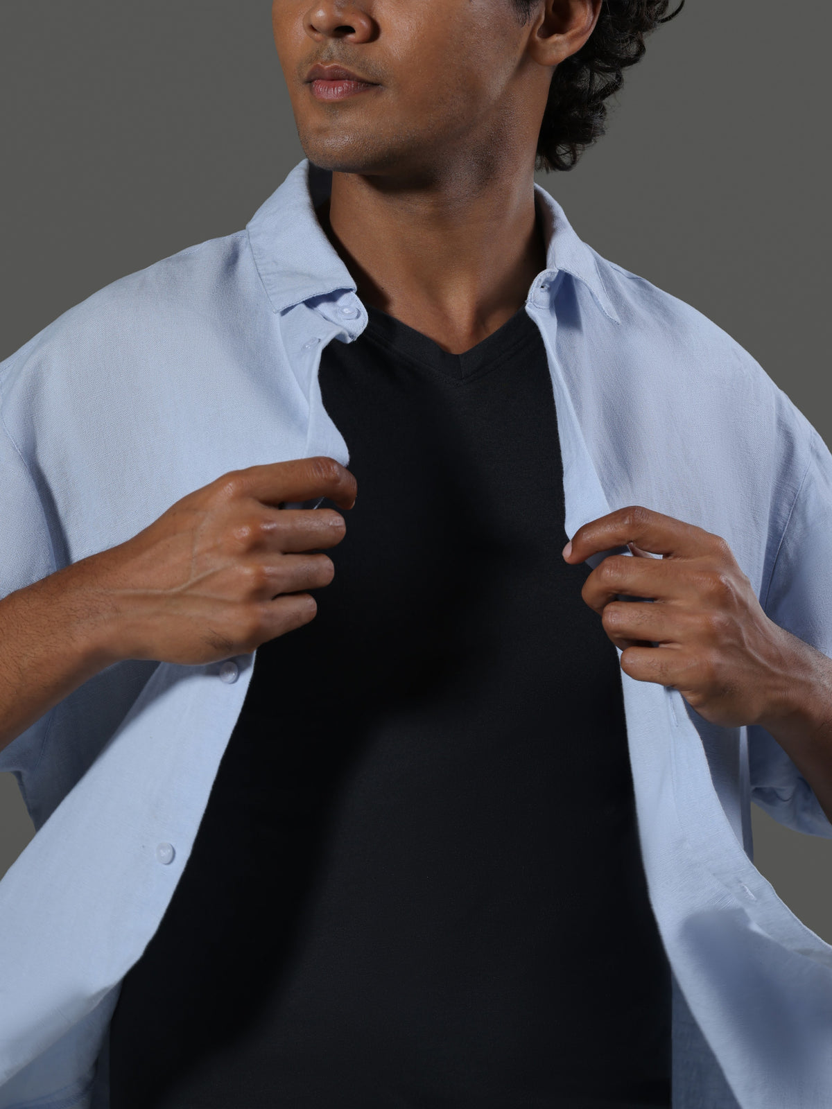 baseline-v-neck-short-sleeves-slate image 3 - Baseline V-Neck Short Sleeves - Slate