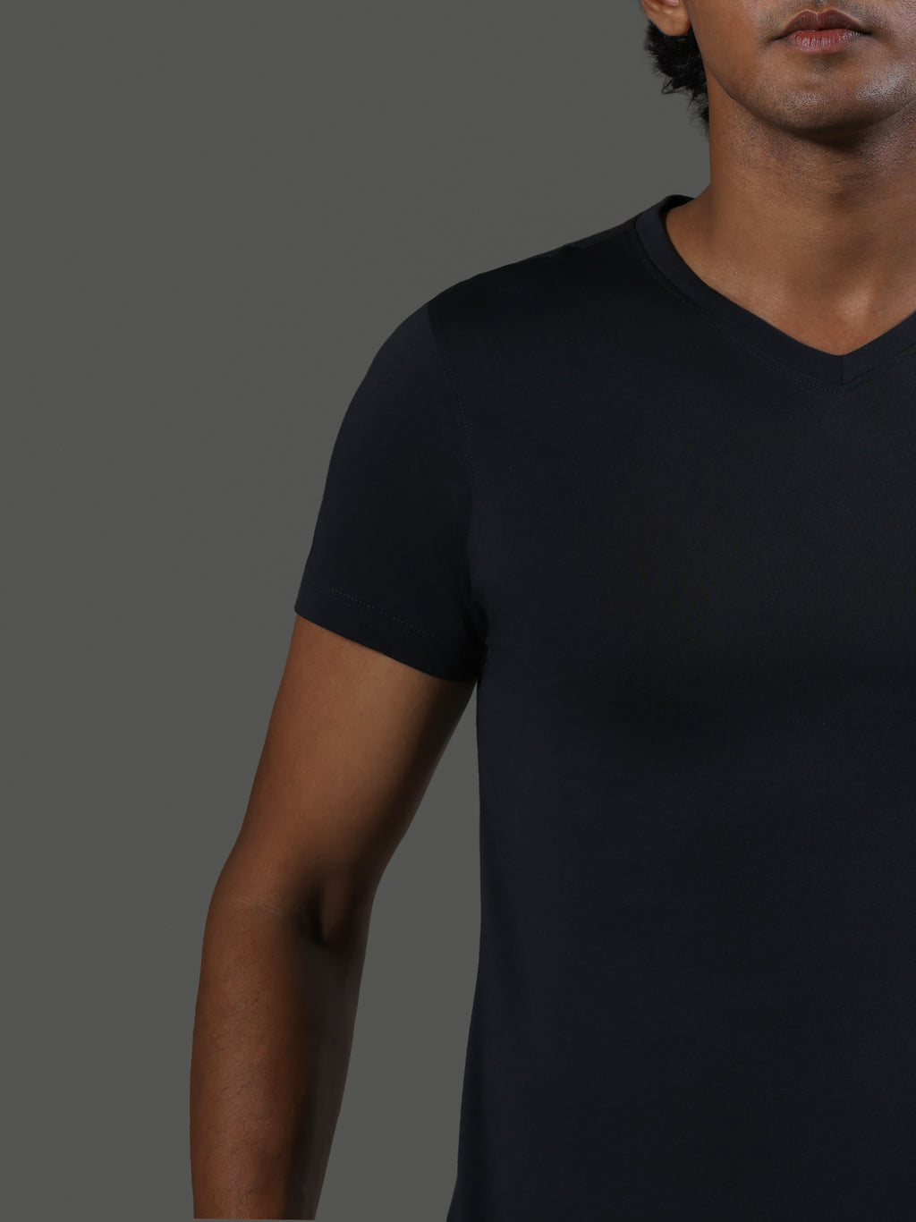 baseline-v-neck-short-sleeves-slate image 5 - Baseline V-Neck Short Sleeves - Slate