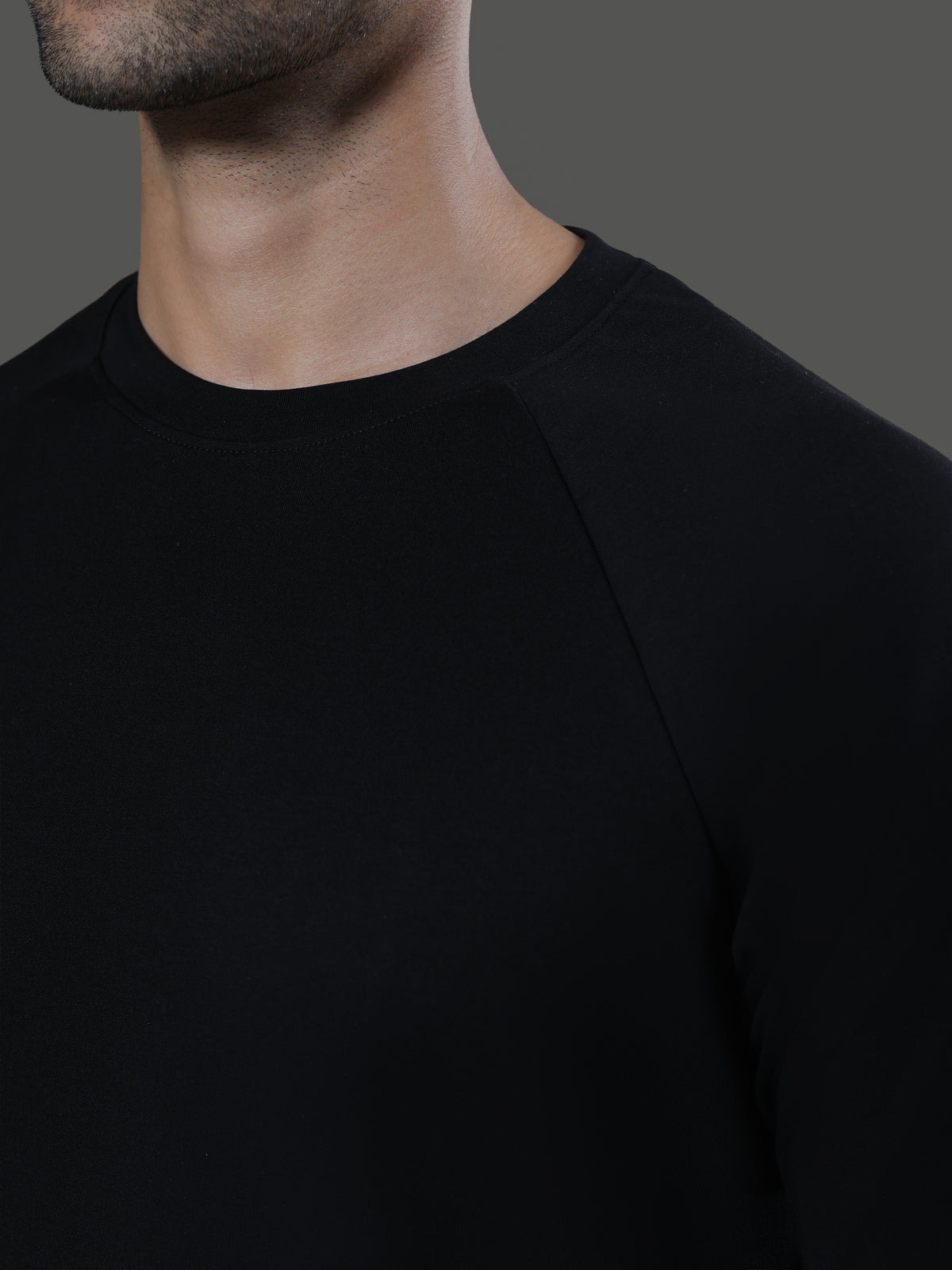 Leisure Raglan Crew Neck Short Sleeves - obsidian - image 3