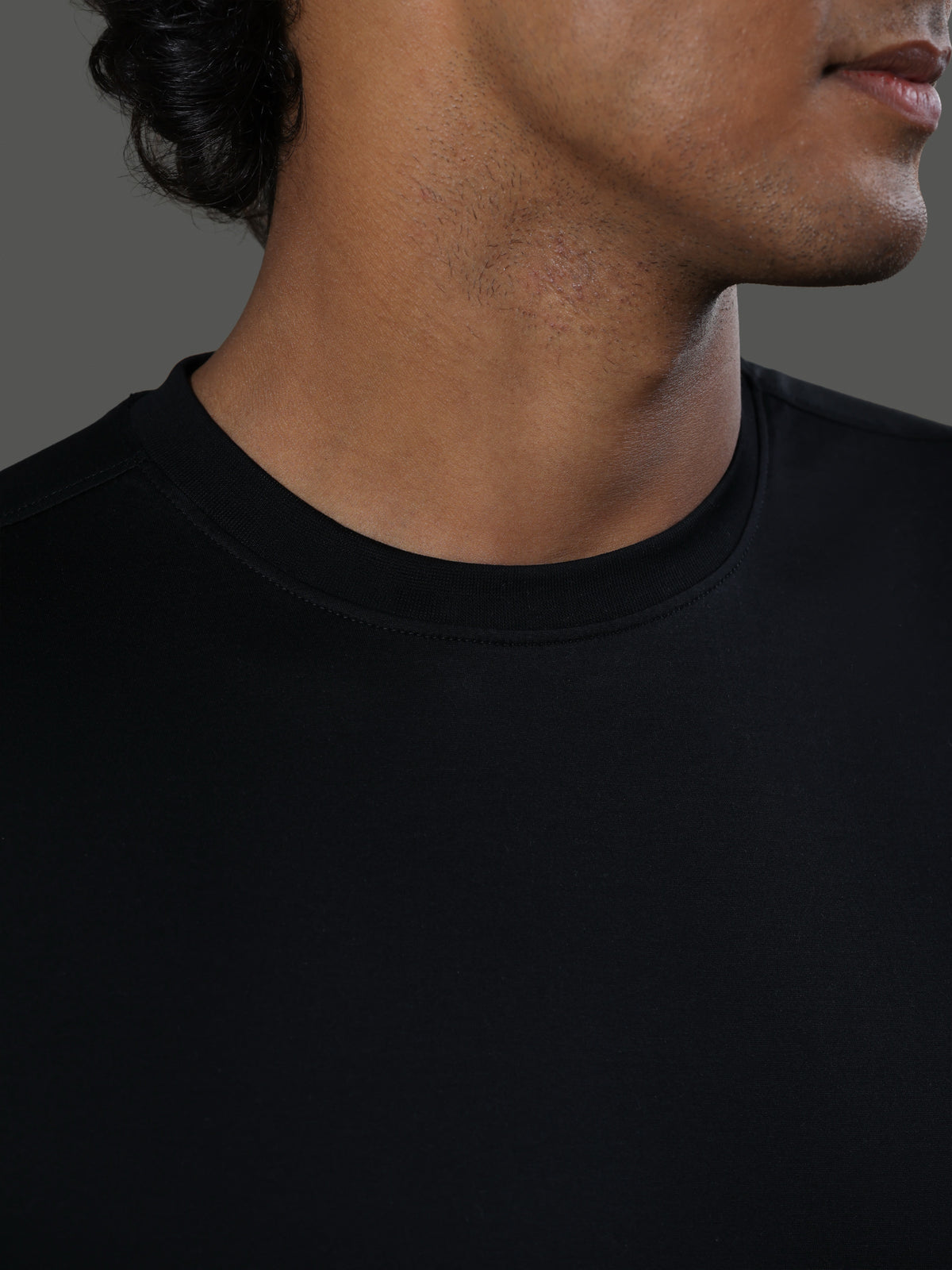 Method Crew Neck Short Sleeves in Obsidian